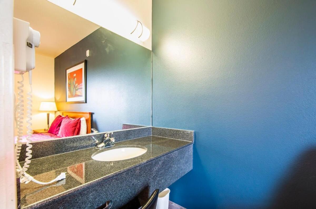 Sierra Vista Studio Apartment With Full Kitchen And King Bed エクステリア 写真